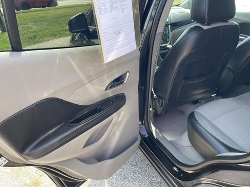 Used 2016 Buick Encore Convenience image 12