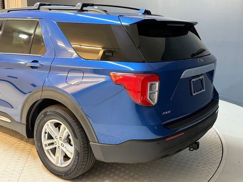 Used 2020 Ford Explorer XLT image 23