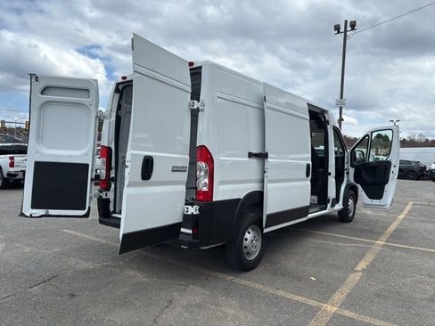 Used 2023 RAM ProMaster 2500 image 11