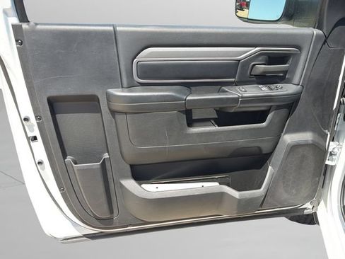 Used 2022 RAM 2500 Tradesman RWD image 13