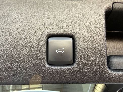 Used 2025 Ford Escape Active w/ Cold Weather Package AWD/4WD image 30