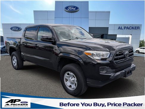 Used 2019 Toyota Tacoma SR RWD image 1