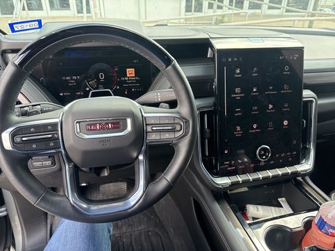 Used 2025 GMC Yukon Elevation w/ Elevation Premium Package image 21