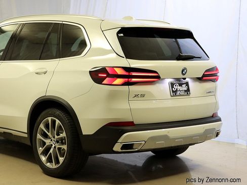 New 2026 BMW X5 xDrive50e w/ Executive Package image 8