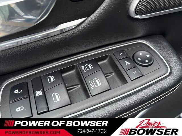 Used 2023 RAM 1500 Laramie AWD/4WD image 14