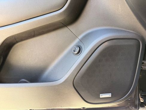 Used 2017 GMC Acadia Denali w/ Technology Package image 20