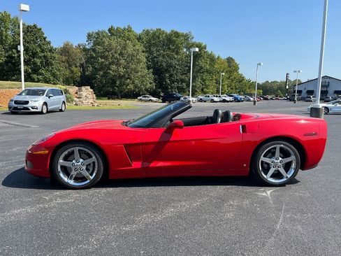 Used 2007 Chevrolet Corvette Convertible w/ Preferred Equipment Group image 10