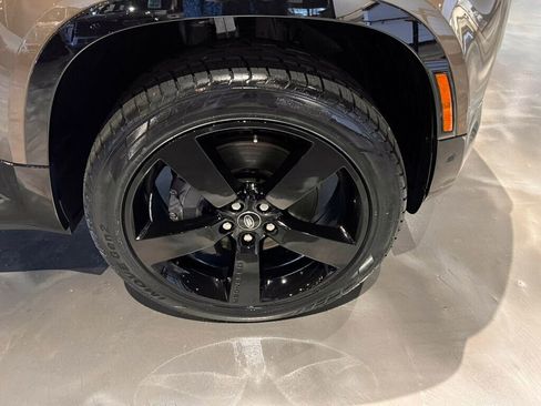 Used 2023 Land Rover Defender 110 X-Dynamic SE image 13