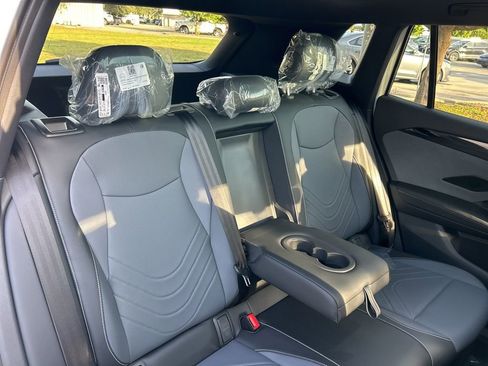 New 2026 Volkswagen Tiguan SE R-Line FWD image 50