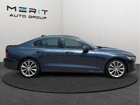 Used 2019 Volvo S60 T6 Momentum AWD/4WD image 10