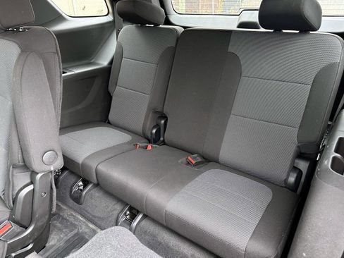 Certified 2024 Chevrolet Traverse LT image 11