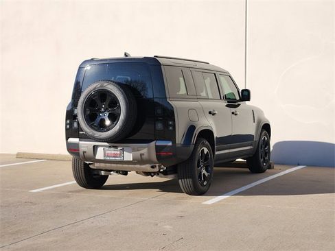 New 2026 Land Rover Defender 110 S image 4