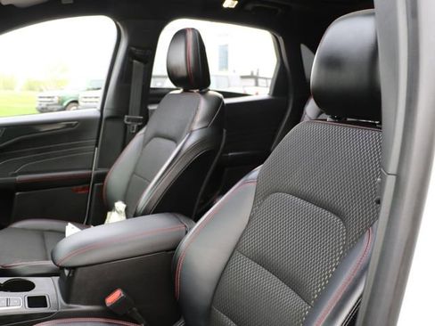 Used 2024 Ford Escape ST-Line w/ Tech Pack #1 FWD image 20