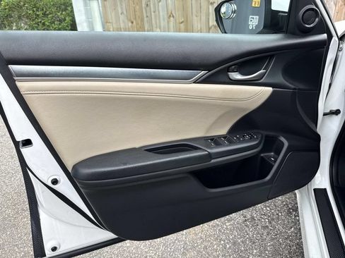 Used 2017 Honda Civic EX-L image 21