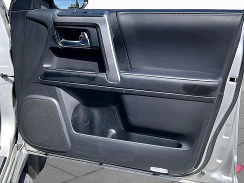 Used 2024 Toyota 4Runner Limited AWD/4WD image 21