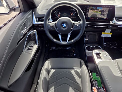 New 2026 BMW X2 xDrive28i w/ Technology Package AWD/4WD image 12