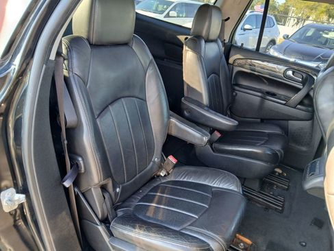Used 2013 Buick Enclave Premium image 12