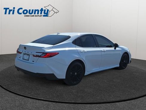 Certified 2026 Toyota Camry SE w/ Convenience Package image 8