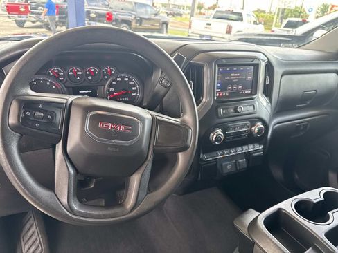 Used 2020 GMC Sierra 1500 2WD Crew Cab w/ Sierra Value Package image 19