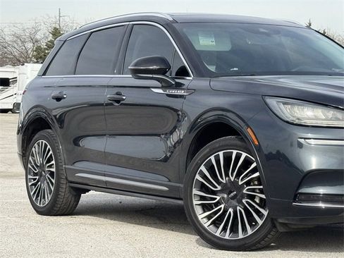 Used 2020 Lincoln Corsair Reserve w/ Appearance Package image 3