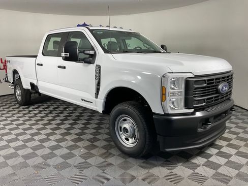 New 2026 Ford F350 XL AWD/4WD image 1