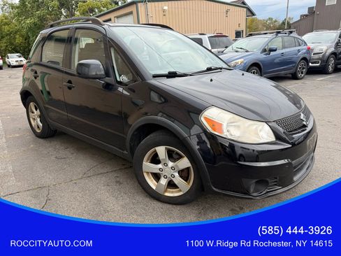 Used 2012 Suzuki SX4 AWD Hatchback image 1