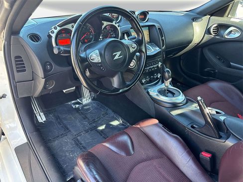 Used 2013 Nissan 370Z Touring w/ Sport Pkg image 8