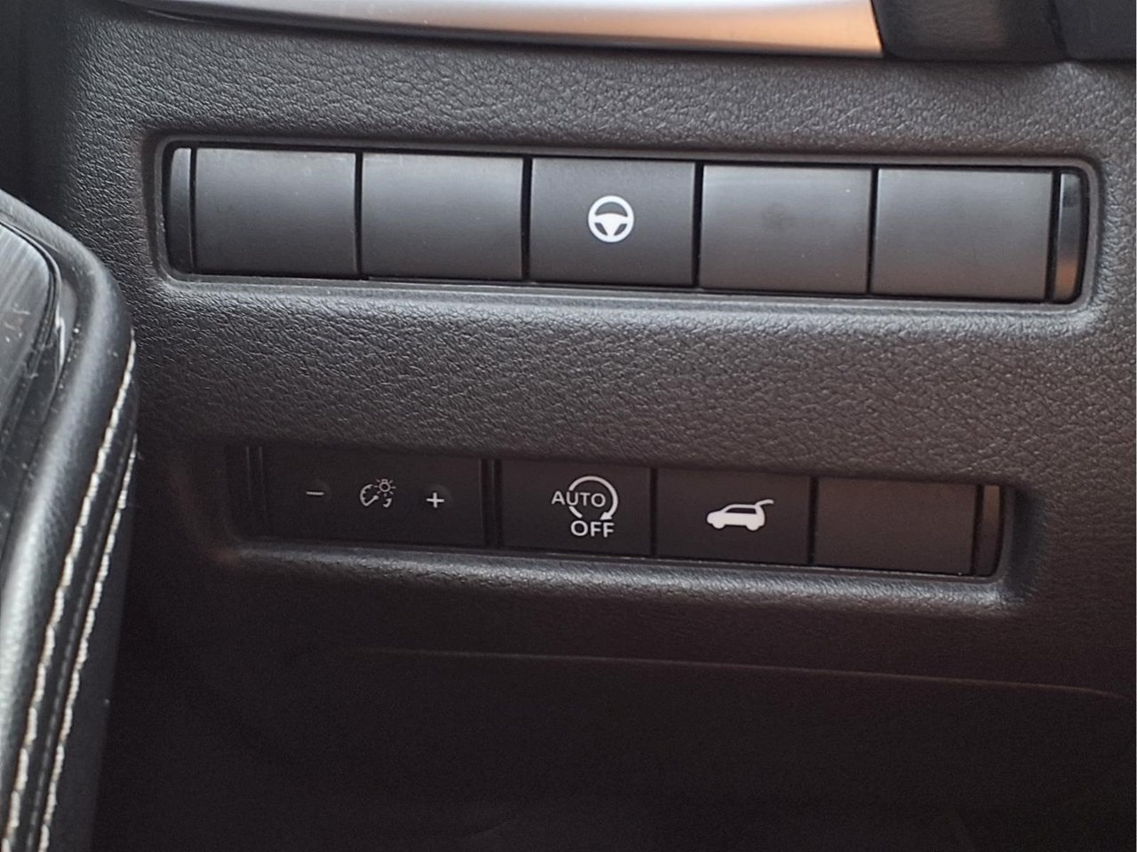 Used 2024 Nissan Rogue SV FWD image 20