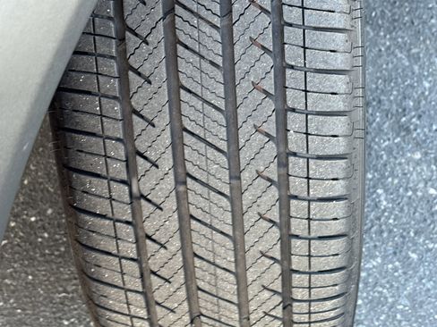 Used 2025 Honda Pilot Black Edition image 13