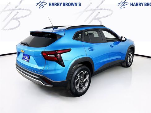New 2026 Chevrolet Trax LT w/ Driver Confidence Package FWD image 29