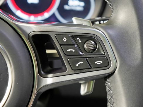 Certified 2023 Porsche Cayenne AWD/4WD image 28