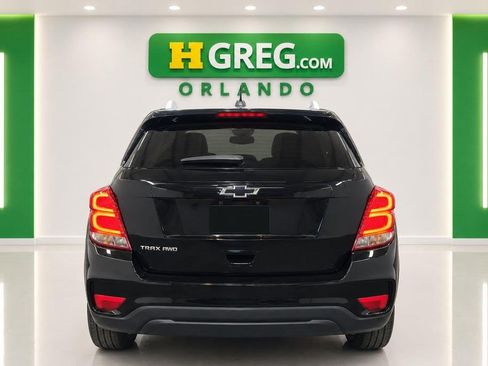 Used 2022 Chevrolet Trax LT w/ Midnight Edition AWD/4WD image 8