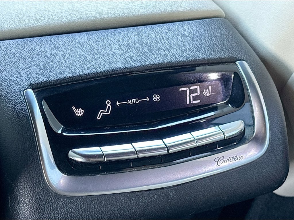 Used 2020 Cadillac XT6 Sport AWD/4WD image 27