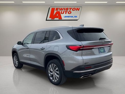 Certified 2025 Buick Enclave Preferred image 3