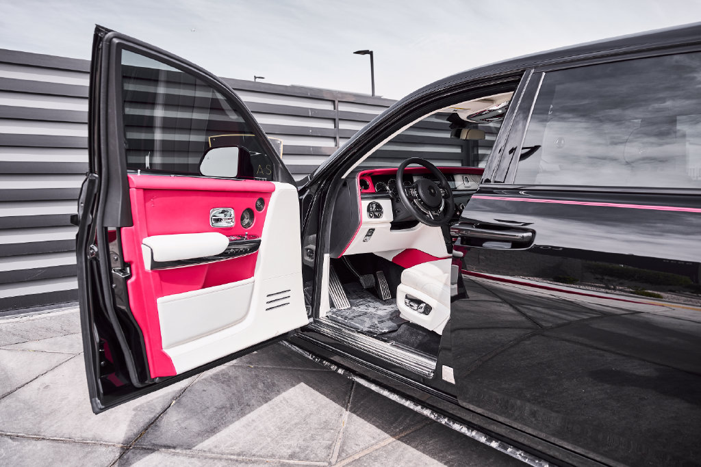 Used 2023 Rolls-Royce Phantom Sedan RWD image 42
