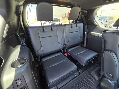 Used 2023 Lexus GX 460 Luxury w/ Sport Design Package AWD/4WD image 13