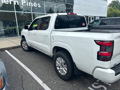 Certified 2023 Nissan Frontier SV w/ SV Convenience Package AWD/4WD image 10