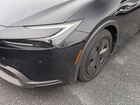 Used 2024 Toyota Prius LE image 11