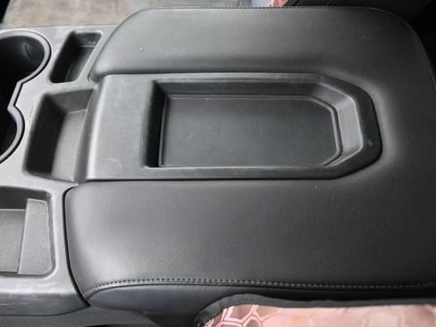 Used 2020 Chevrolet Silverado 1500 Custom w/ Custom Value Package image 29