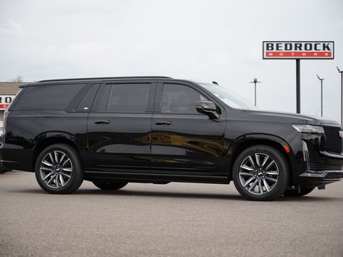 Used 2021 Cadillac Escalade ESV Sport w/ Driver Assist Tech Package image 2