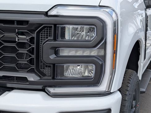 New 2026 Ford F250 XL AWD/4WD image 9