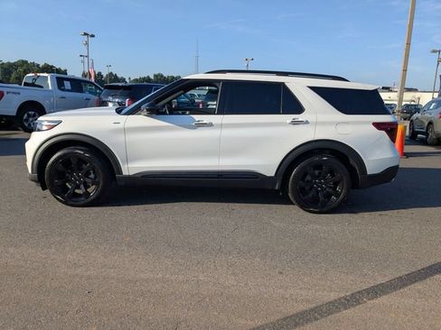 Certified 2023 Ford Explorer ST-Line w/ Class IV Trailer Tow Package RWD image 6