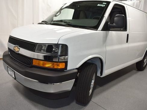 New 2026 Chevrolet Express 2500 w/ Driver Convenience Package RWD image 10