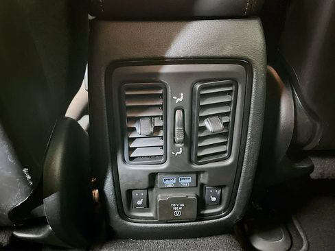 Used 2024 Dodge Durango R/T AWD/4WD image 36