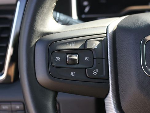Used 2025 GMC Sierra 2500 Denali w/ Denali Reserve Package AWD/4WD image 18