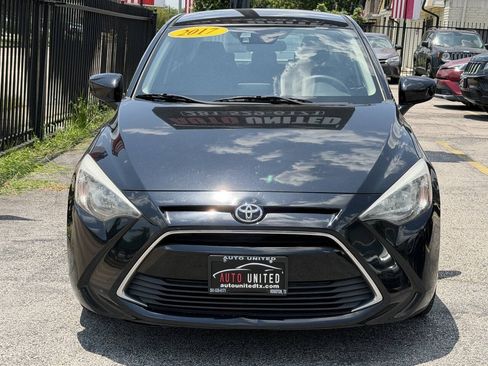 Used 2017 Toyota Yaris iA FWD image 2