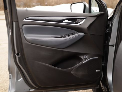 Used 2021 Buick Enclave Essence w/ Sound and Sites Package image 23