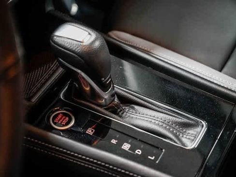 Used 2021 Nissan Kicks SR w/ SR Premium Package image 20