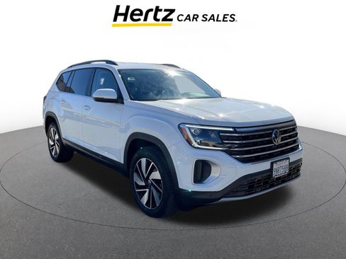 Used 2025 Volkswagen Atlas SE image 1