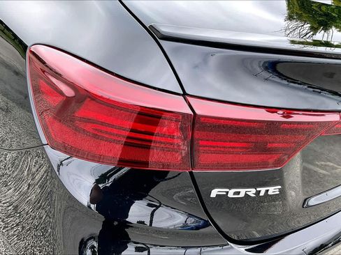 Used 2024 Kia Forte GT FWD image 27